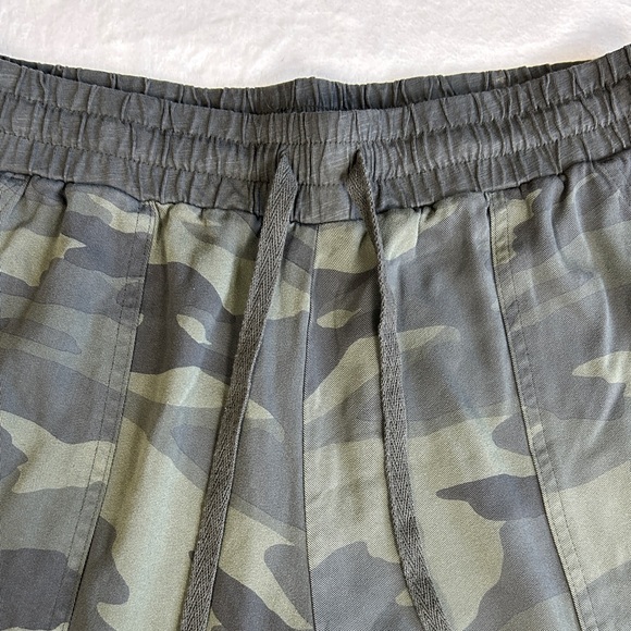 Splendid Camo High‎ Waist Jogger Pants 100% Rayon - Picture 8 of 15